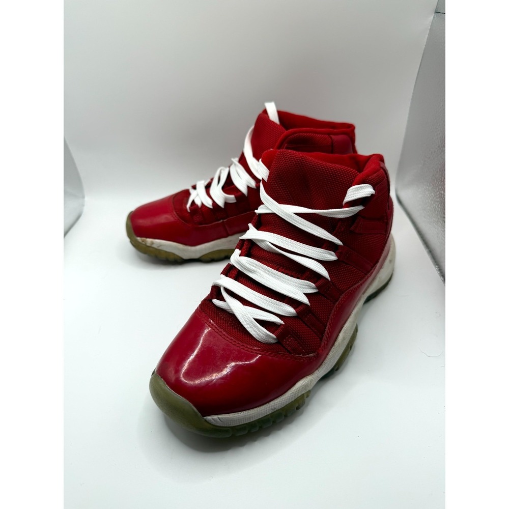 Air Jordan 11‎ Retro GS Win Like '96 Kids 5.5 Sneaker Red Patent Leather Shoes